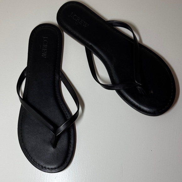 J. Crew Shoes - J. Crew women’s black flip flops. 9.